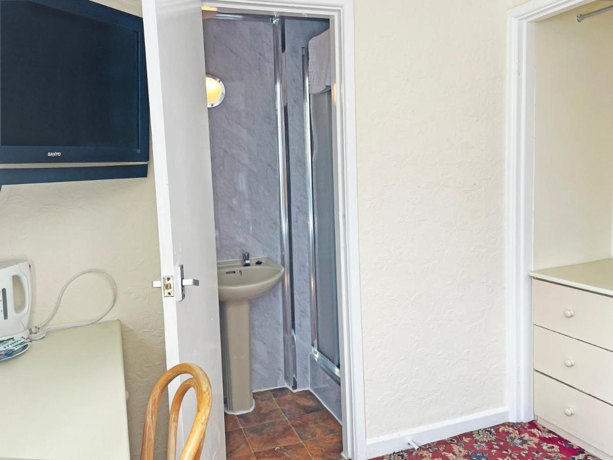Sapphire Hotel Blackpool Promenade Екстериор снимка