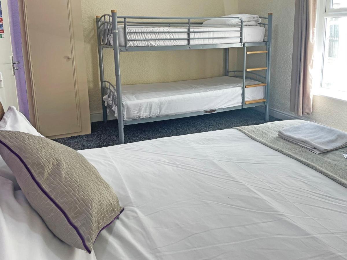 Sapphire Hotel Blackpool Promenade Екстериор снимка